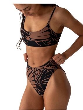 Salted Surf Co Australia 2 Piece Swimsuit in Coco Shell